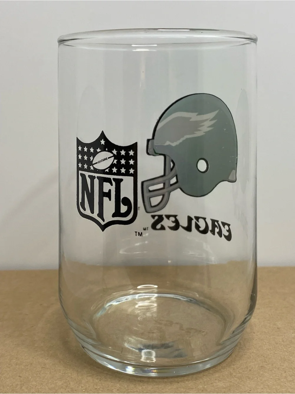 Vintage Philadelphia Eagles NFL Drinking Glass Kelly Green Helmet Tumbler